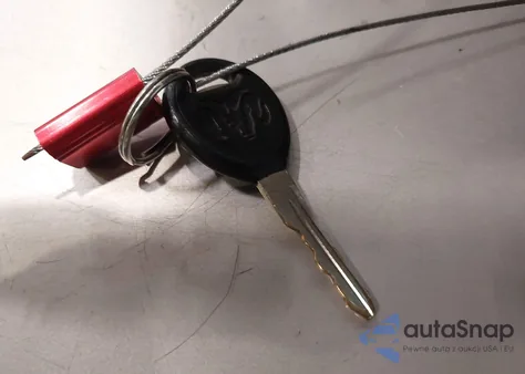 2001 Dodge Grand Caravan Sport z USA, uszkodzony, nr VIN 2B4GP44311R326626